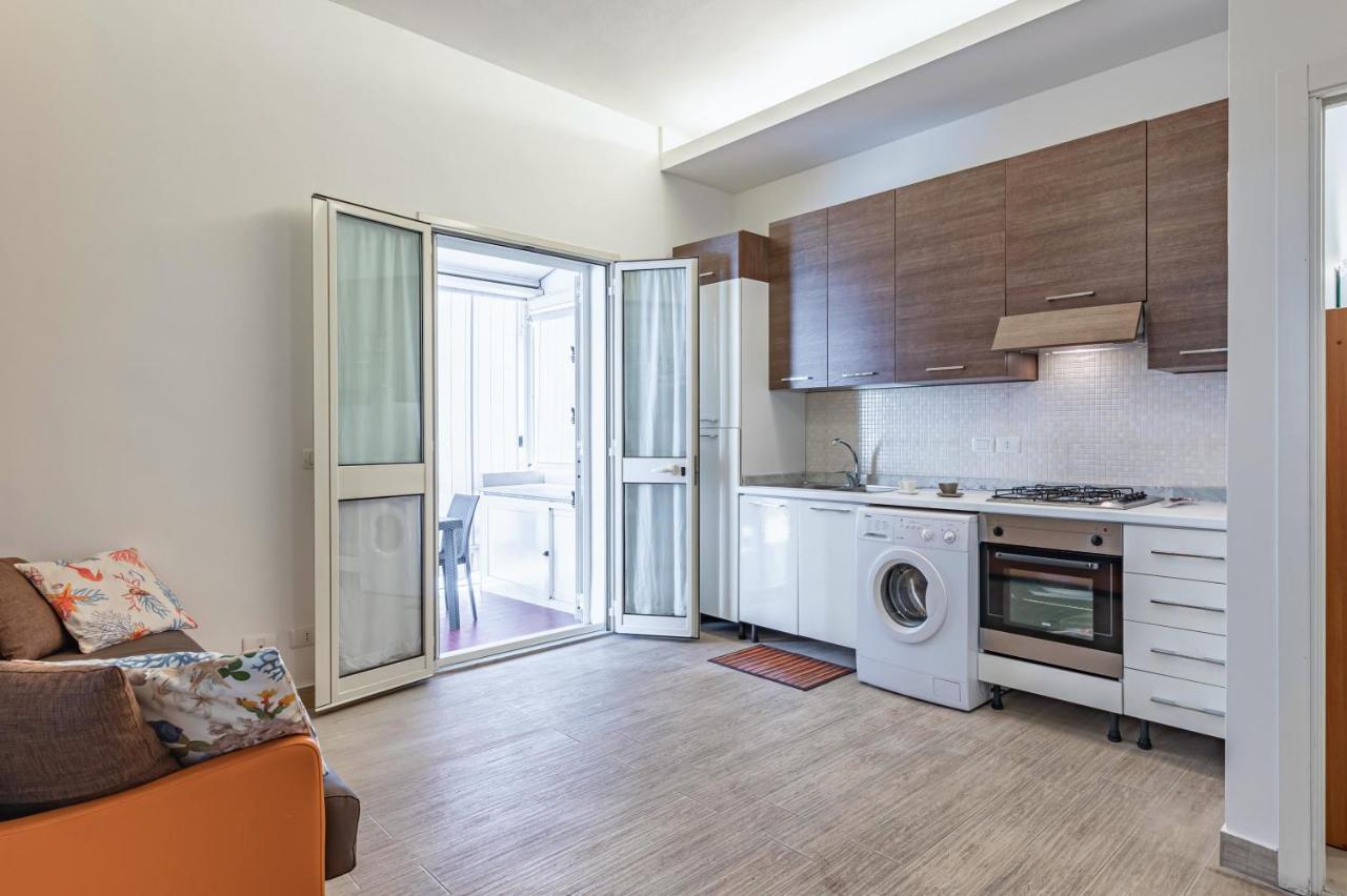 Naxos Bay Flat With Terrace 50 Meters From The Sea Leilighet Giardini Naxos Eksteriør bilde