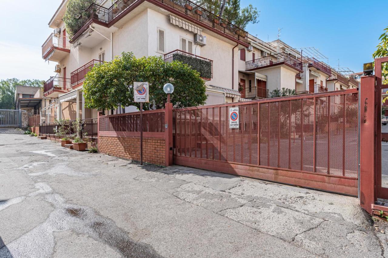 Naxos Bay Flat With Terrace 50 Meters From The Sea Leilighet Giardini Naxos Eksteriør bilde